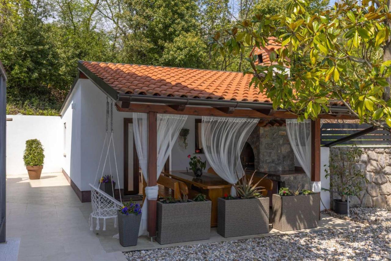 Piccola Villa Adriatic With A Swimming Pool, Grill, Children Playground Opatija Ičići Kültér fotó