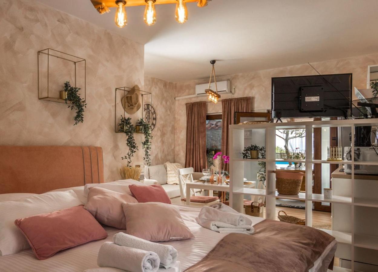 Piccola Villa Adriatic With A Swimming Pool, Grill, Children Playground Opatija Ičići Kültér fotó